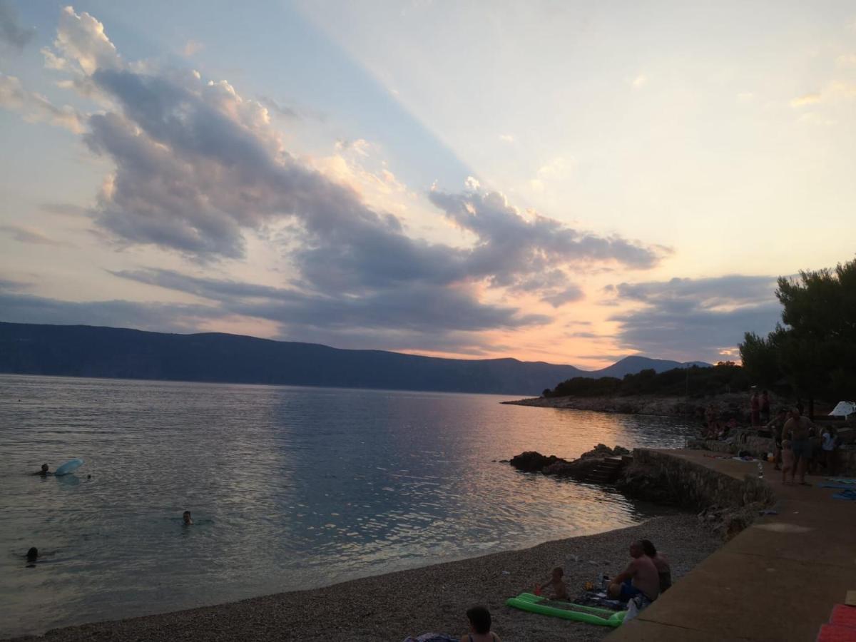 Apartments Vilim Pinezići Kültér fotó