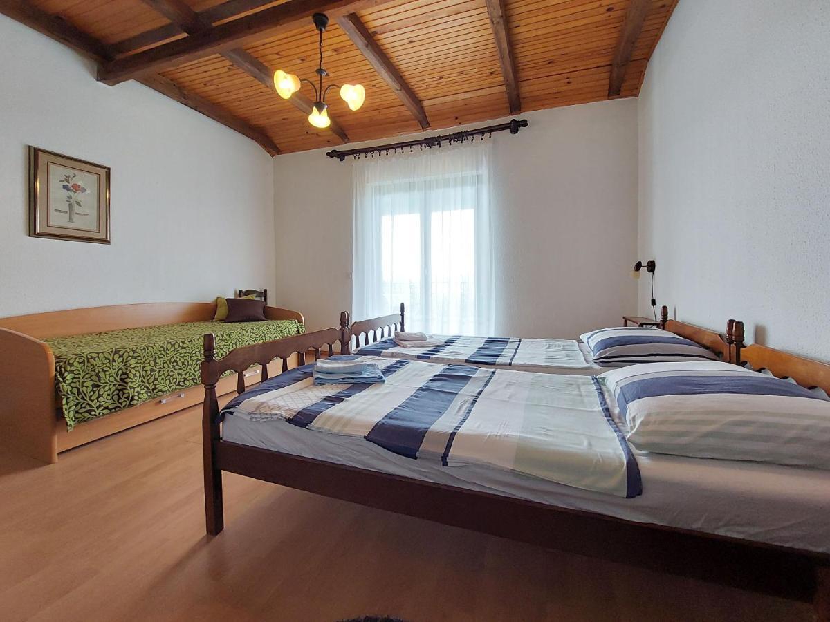 Apartments Vilim Pinezići Kültér fotó
