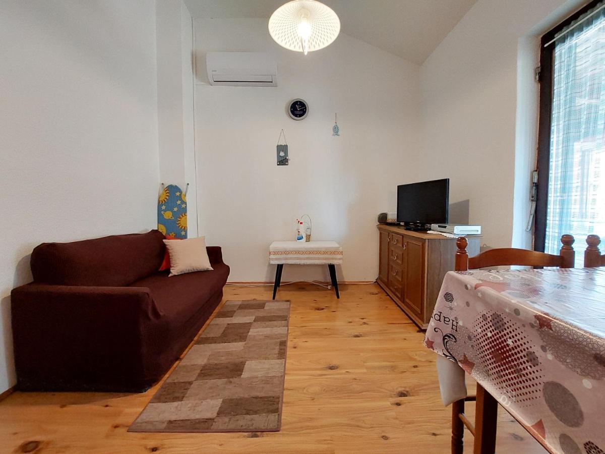 Apartments Vilim Pinezići Kültér fotó