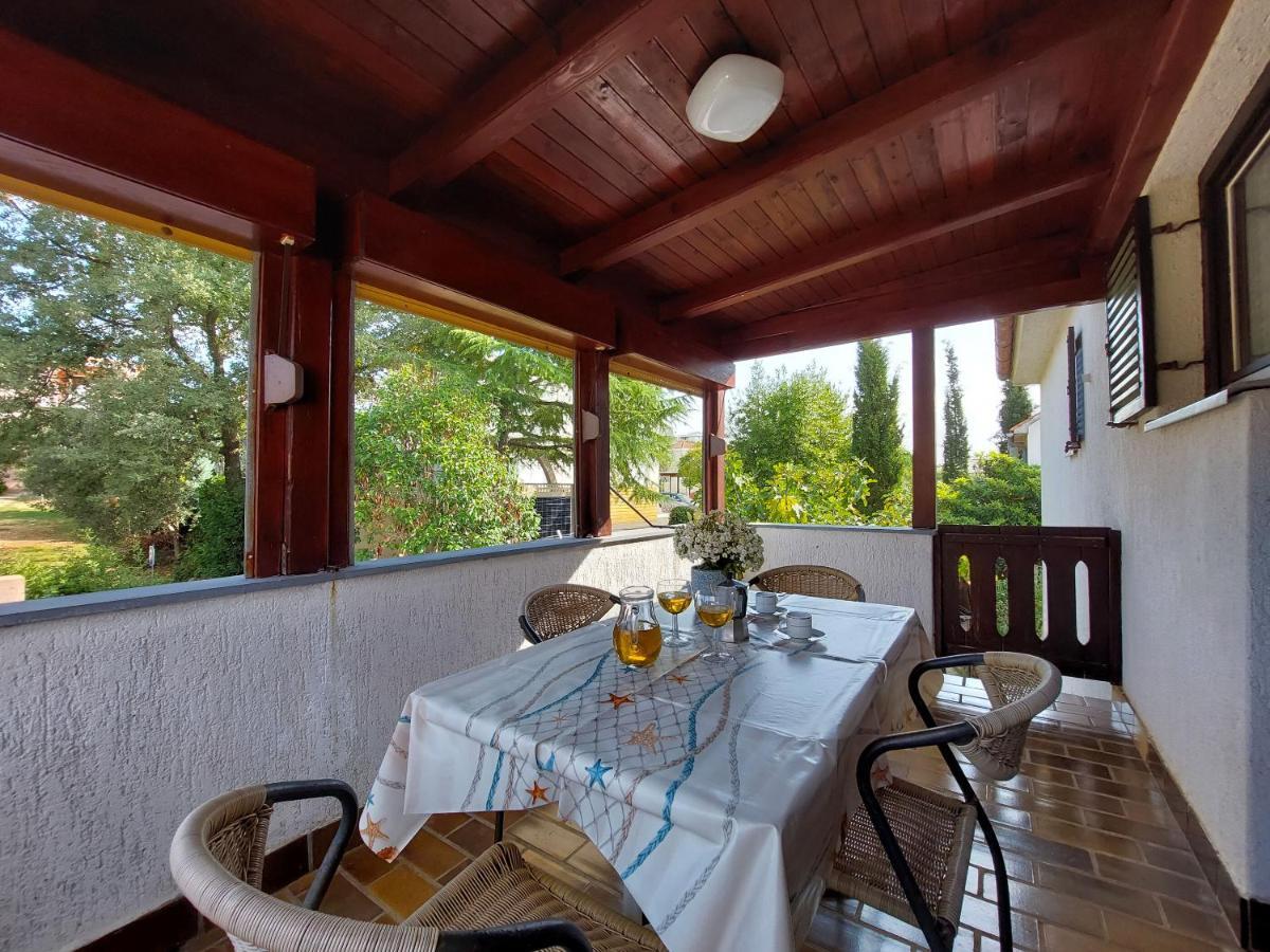 Apartments Vilim Pinezići Kültér fotó